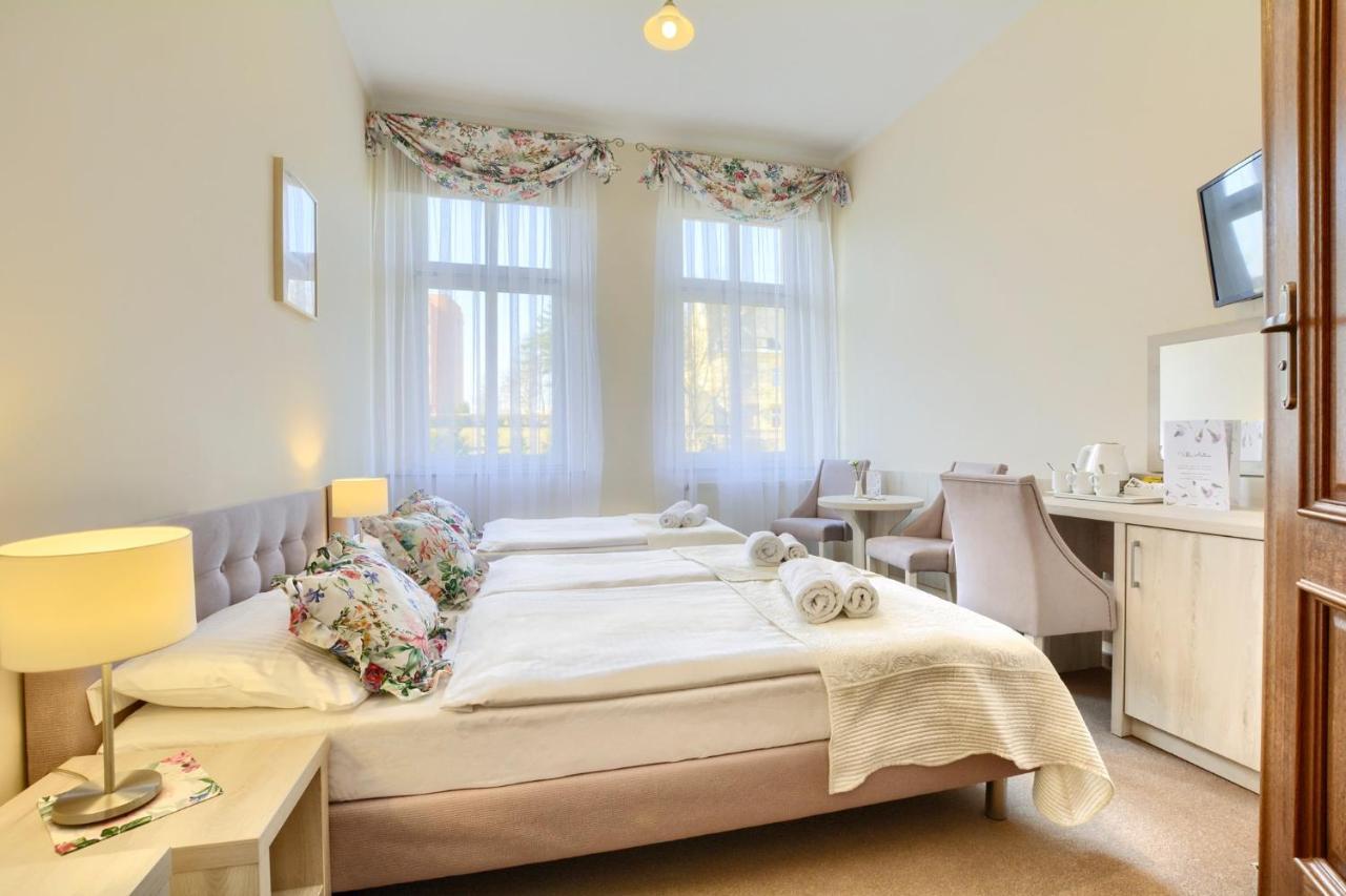 Villa Antica Kudowa-Zdrój Exteriör bild
