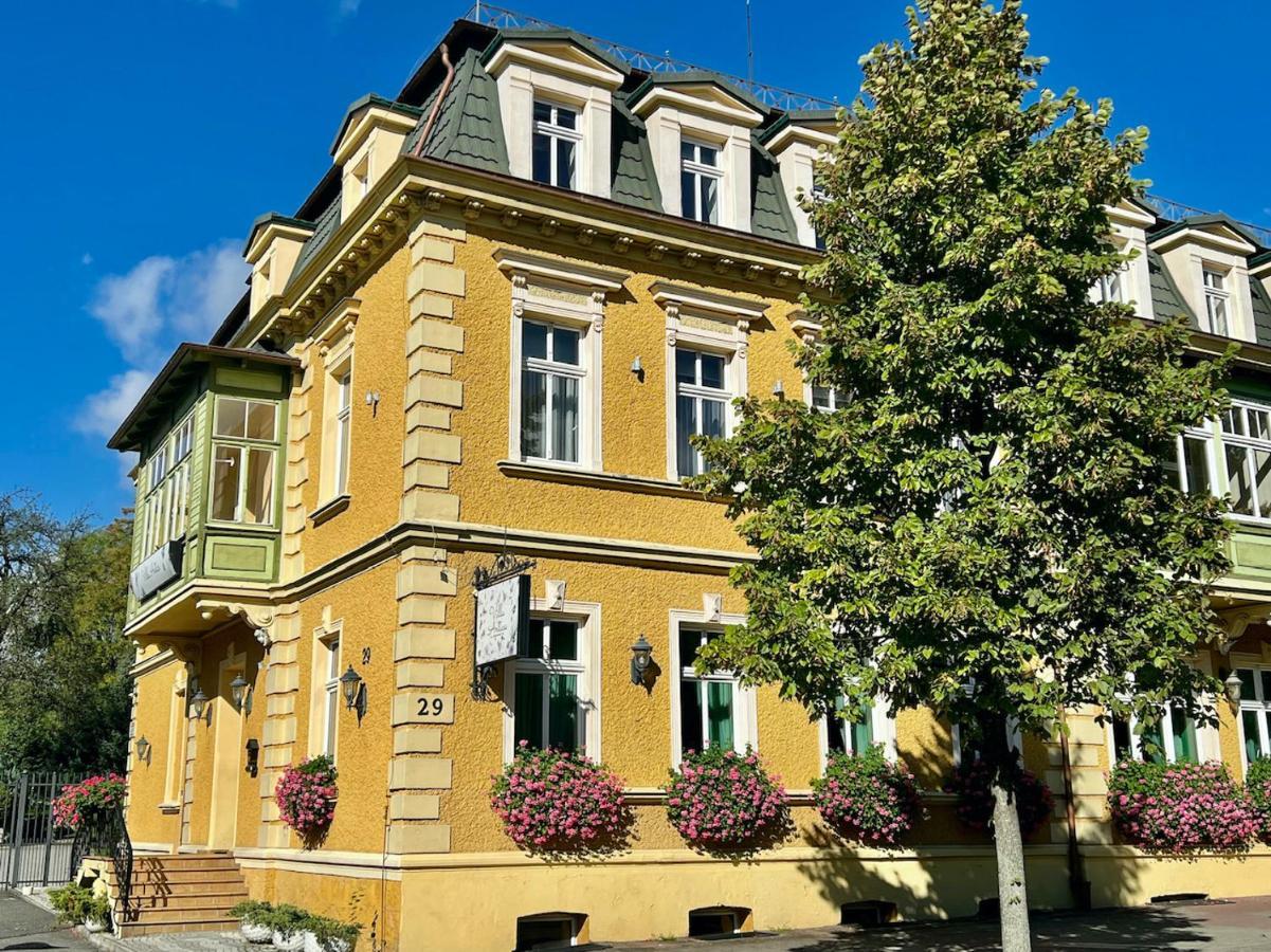 Villa Antica Kudowa-Zdrój Exteriör bild