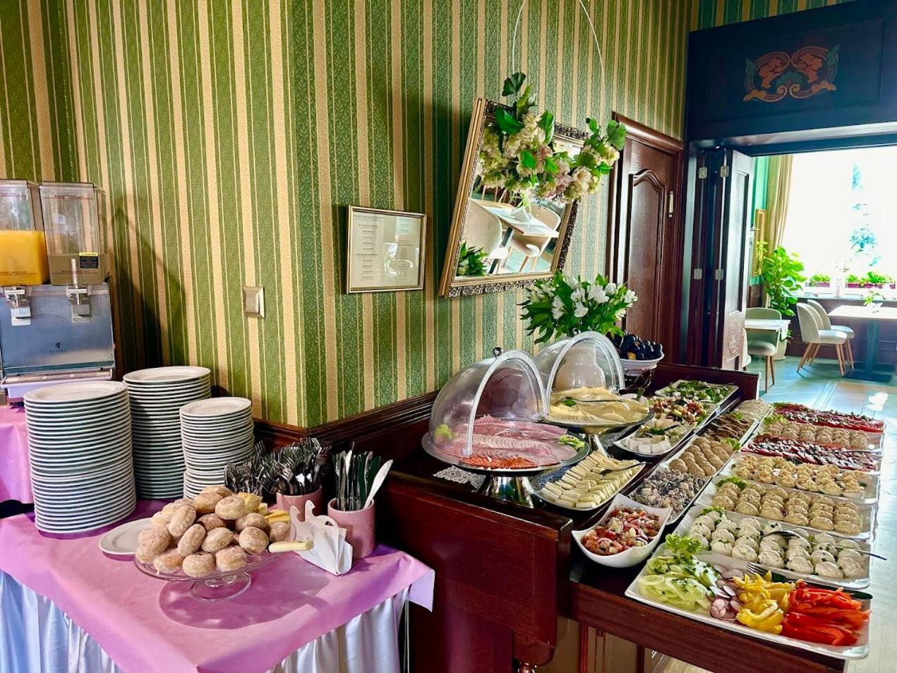 Villa Antica Kudowa-Zdrój Exteriör bild